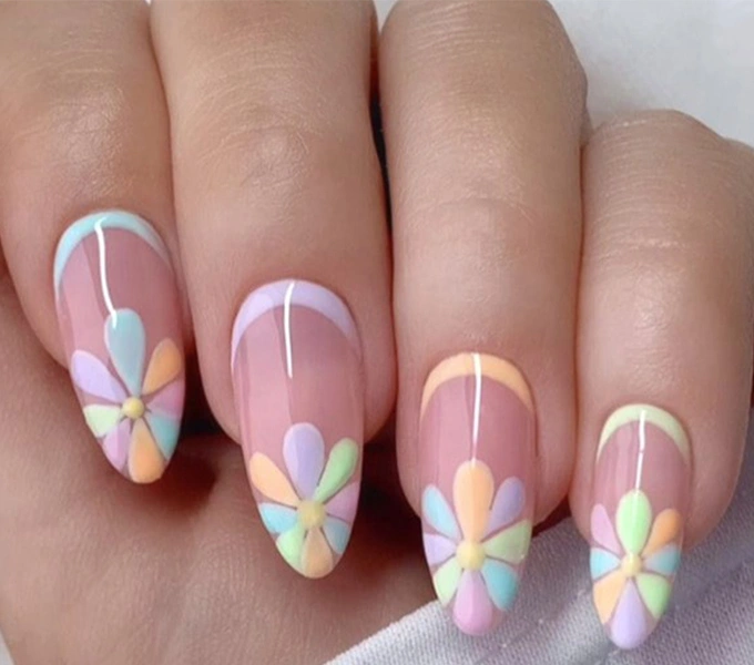 Nail polish with flower design